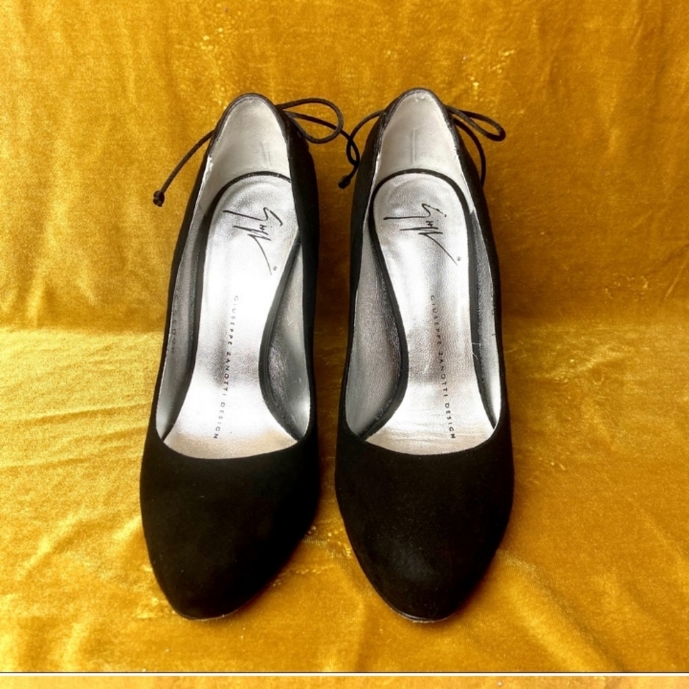 Women's size 5 heels